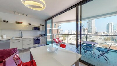Brigth 3BR in Florentin's Complex by HolyGuest