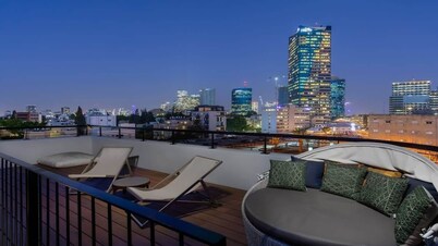 Penthouse 3BR near Rothschild bd. by HolyGuest