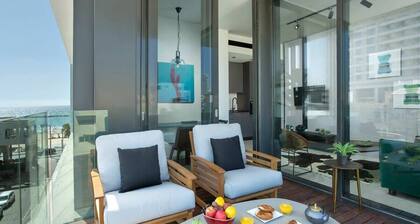Luxury 1BR at Hayarkon by HolyGuest
