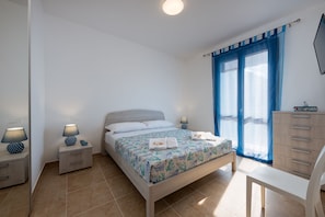 Appartement, 2 chambres (Ghaliya) | 2 chambres, décor unique, ameublement unique, fer et planche à repasser
