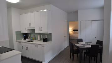 Apartment, 1 Bedroom | Private kitchen