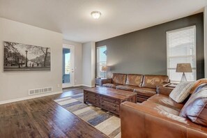 Luokittelematon kuva, 2 kautta 42, painike