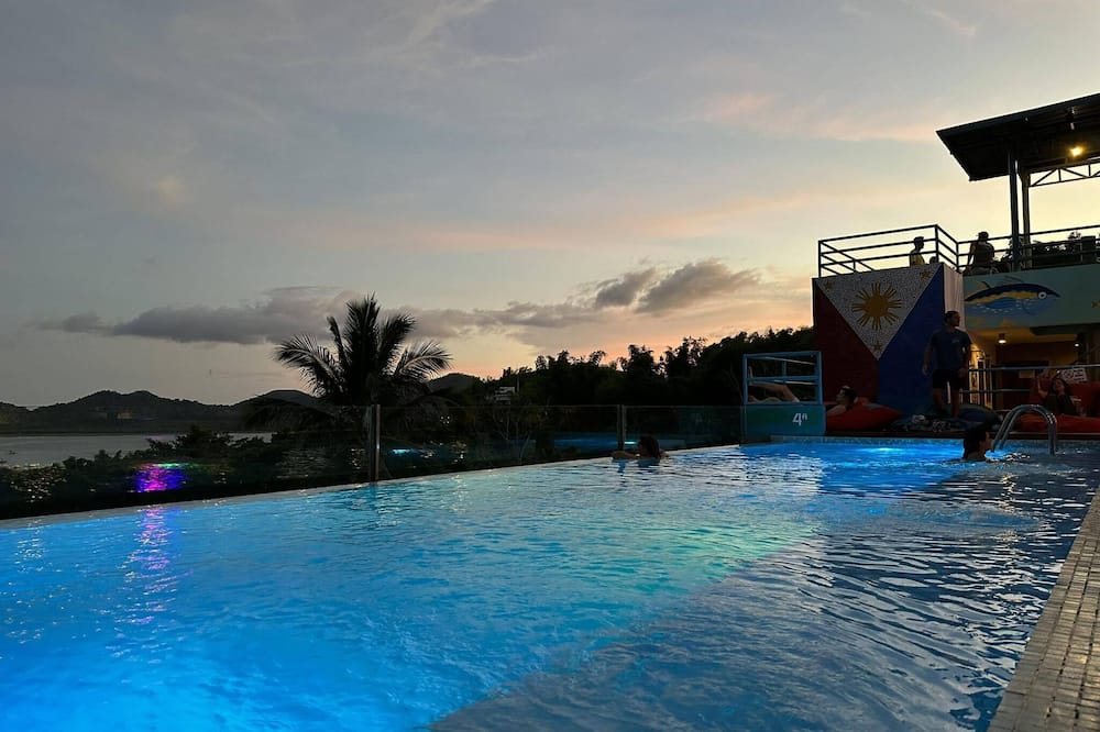 Outpost Hostel - Coron - Adults Only