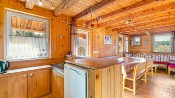 Chalet | Private kitchen | Highchair