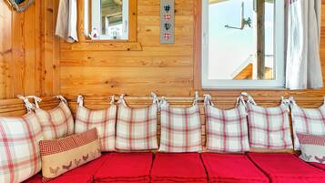 Chalet | Ruang keluarga