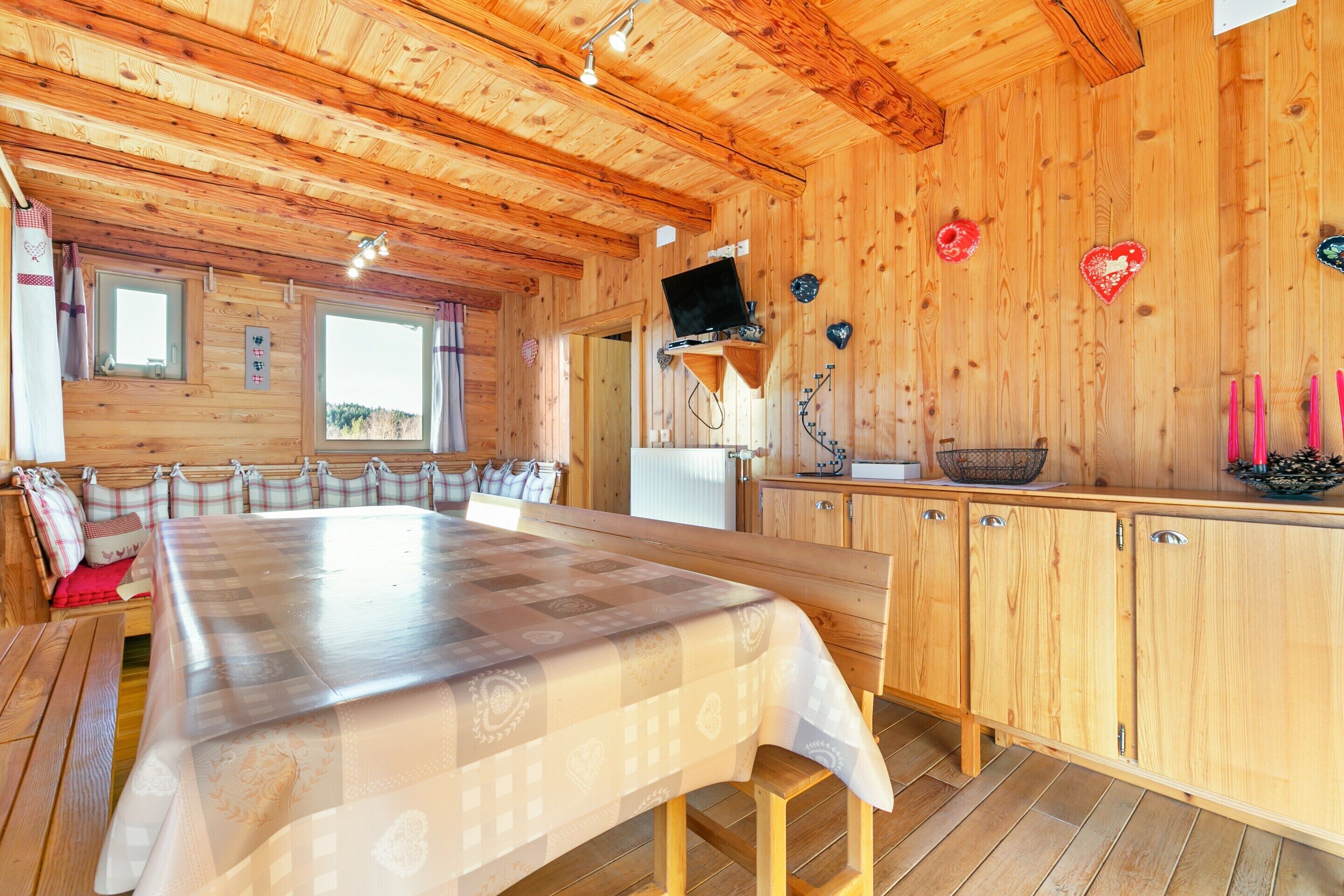 Chalet | Dining
