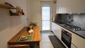 House | Tempat makan