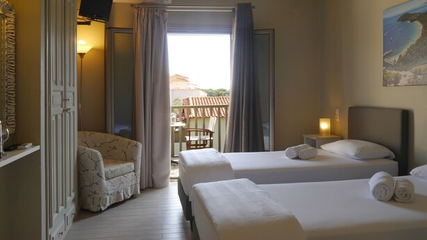 In-room safe, iron/ironing board, cribs (free), WiFi (free)