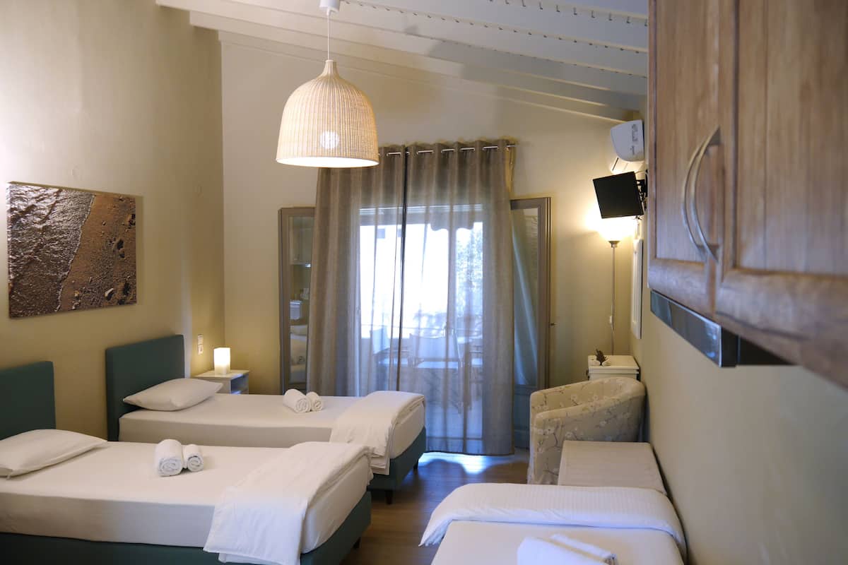 In-room safe, iron/ironing board, free cribs/infant beds, free WiFi