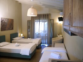 Caja fuerte, tabla de planchar con plancha, cunas gratuitas