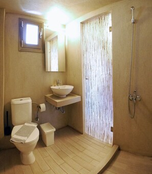 Shower, hair dryer, towels, soap - Aggelos Studio (Skiathos)