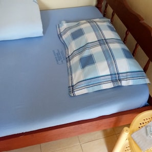 Einzelzimmer | Schreibtisch, kostenloses WLAN, Bettwäsche