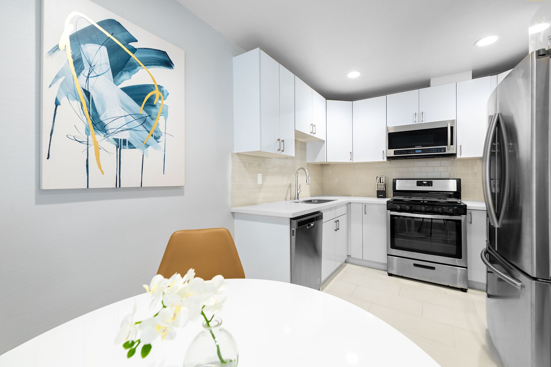 Trendy & Modern 1 Bed/1 Bath Apartment Alhambra
