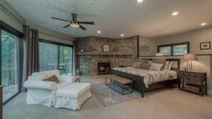 Cabin, 1 Bedroom | 1 bedroom, iron/ironing board, free WiFi, bed sheets