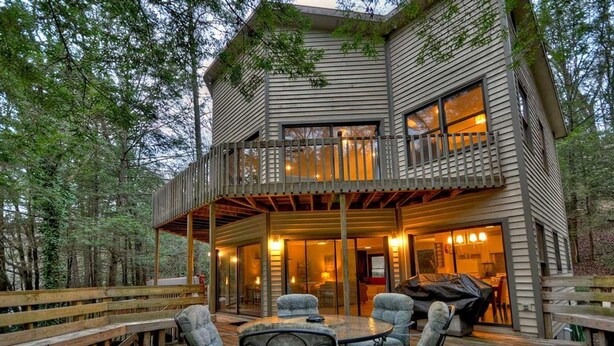 Unclassified image, 1 of 35, button - Riverbend Cottage by Escape to Blue Ridge (McCaysville)