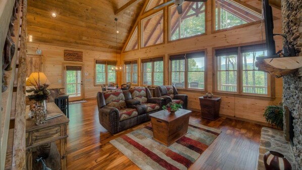 Cabin, 3 Bedrooms | Living room