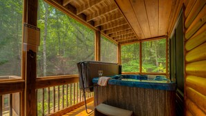 Outdoor spa tub - Our Blue Heaven by Escape to Blue Ridge (Blue Ridge)