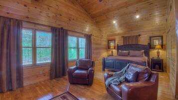 Cabin, 5 Bedrooms | 5 bedrooms, iron/ironing board, free WiFi, bed sheets