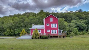 المنشأة من الخارج