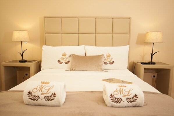 Iron/ironing board, WiFi, bed sheets - Deluxe Studio Bolhão (Porto)