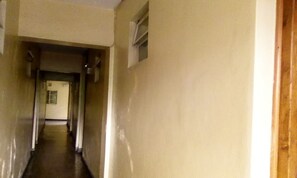 Hallway - Pekers Lodge (Nakuru)