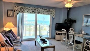 Condo, 1 Queen Bed with Sofa bed, Balcony | Living room | 42-inch TV with cable channels