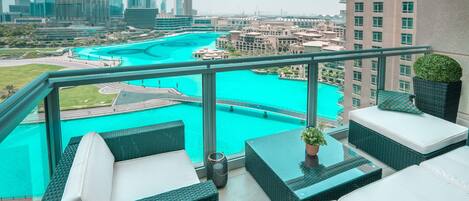 Apartment, 4 Bedrooms | 4 bedrooms, individually decorated, individually furnished