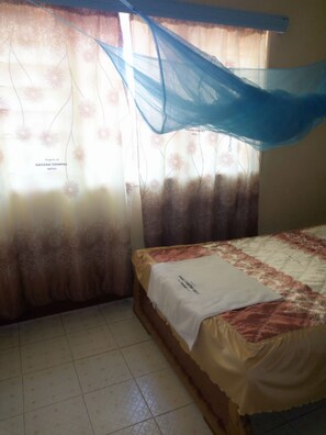 Double Room | Desk, free WiFi, bed sheets - Sagana Country Hotel (Nyeri)