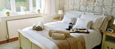 3 bedrooms, free WiFi, bed sheets