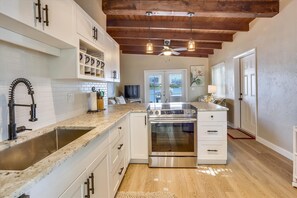 獨棟房屋, 多張床 (Boca Bay 3BR home, Water front, Dock,) | 私人廚房