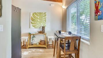 House, Multiple Beds (Boca Bay 3BR home, Water front, Dock,) | Dining