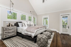 6 bedrooms, iron/ironing board, free WiFi, bed sheets