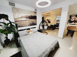 4 bedrooms, iron/ironing board, free WiFi, bed sheets - Relaxing Oasis with Pool Heater and Cabana (San Juan)