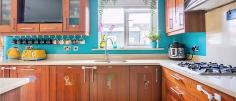 Fridge, microwave, oven, dishwasher