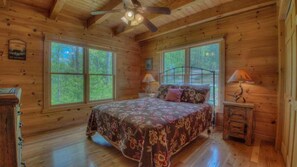 Cabin, 3 Bedrooms | 3 bedrooms, iron/ironing board, free WiFi, bed sheets