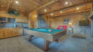 Spielezimmer