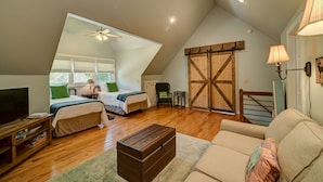 Cabin, 4 Bedrooms | 4 bedrooms, iron/ironing board, free WiFi, bed sheets - Toccoa Lookout Cottage by Escape to Blue Ridge (Blue Ridge)