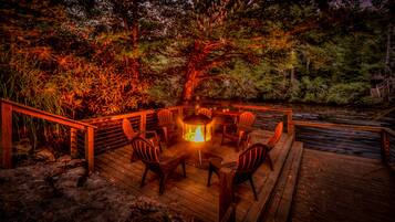 Cabin, 4 Bedrooms | Exterior