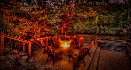 Toccoa Lookout Cottage by Escape to Blue Ridge