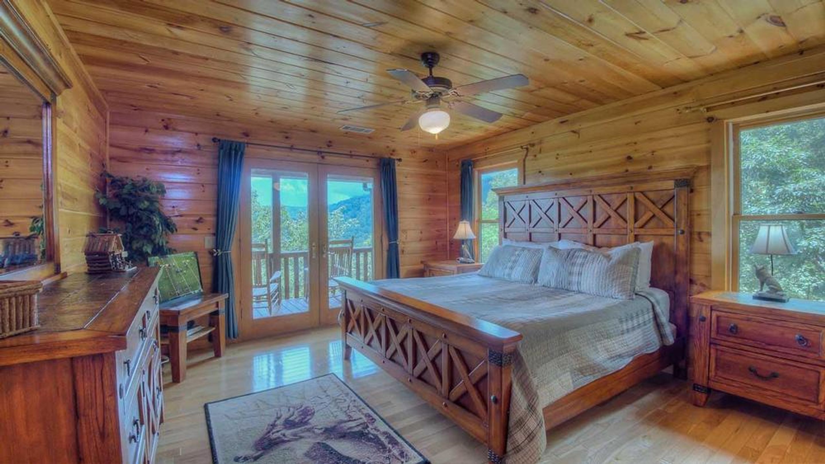 Cabin, 3 Bedrooms | 3 bedrooms, iron/ironing board, free WiFi, bed sheets