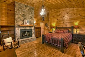 كابينة - ٣ غرف نوم | 3 عدّة غرف نوم ومكواة/لوح كي وواي فاي مجانًا وملاءات أسرّة