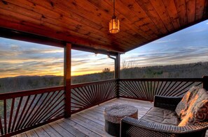 كابينة - ٣ غرف نوم | شرفة