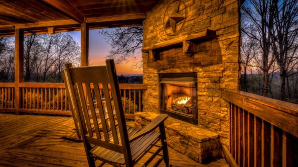 Cabin, 3 Bedrooms | Balcony - Tranquility by Escape to Blue Ridge (Mineral Bluff)