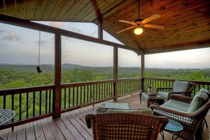 Cabin, 3 Bedrooms | Balcony