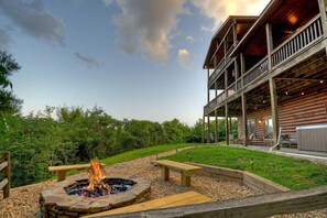 Cabin, 3 Bedrooms | Terrace/patio