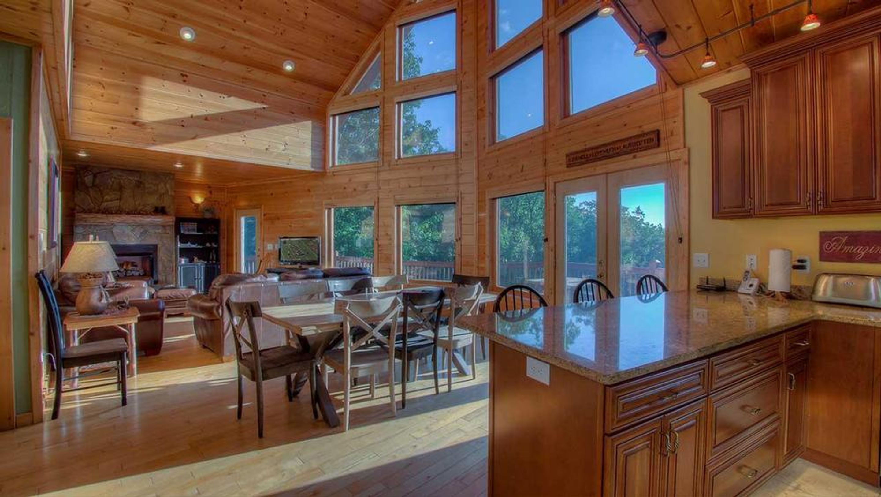 Cabin, 4 Bedrooms | Private kitchen | Fridge, microwave, stovetop, dishwasher
