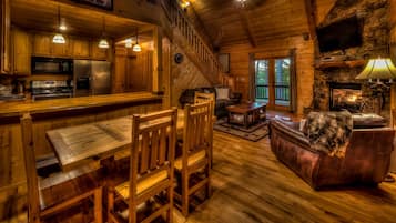 Cabana, 3 quartos | Sala de estar | TV