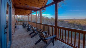 Cabin, 4 Bedrooms | Balcony