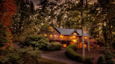Serenity Lodge and Stable by Escape to Blue Ridge
