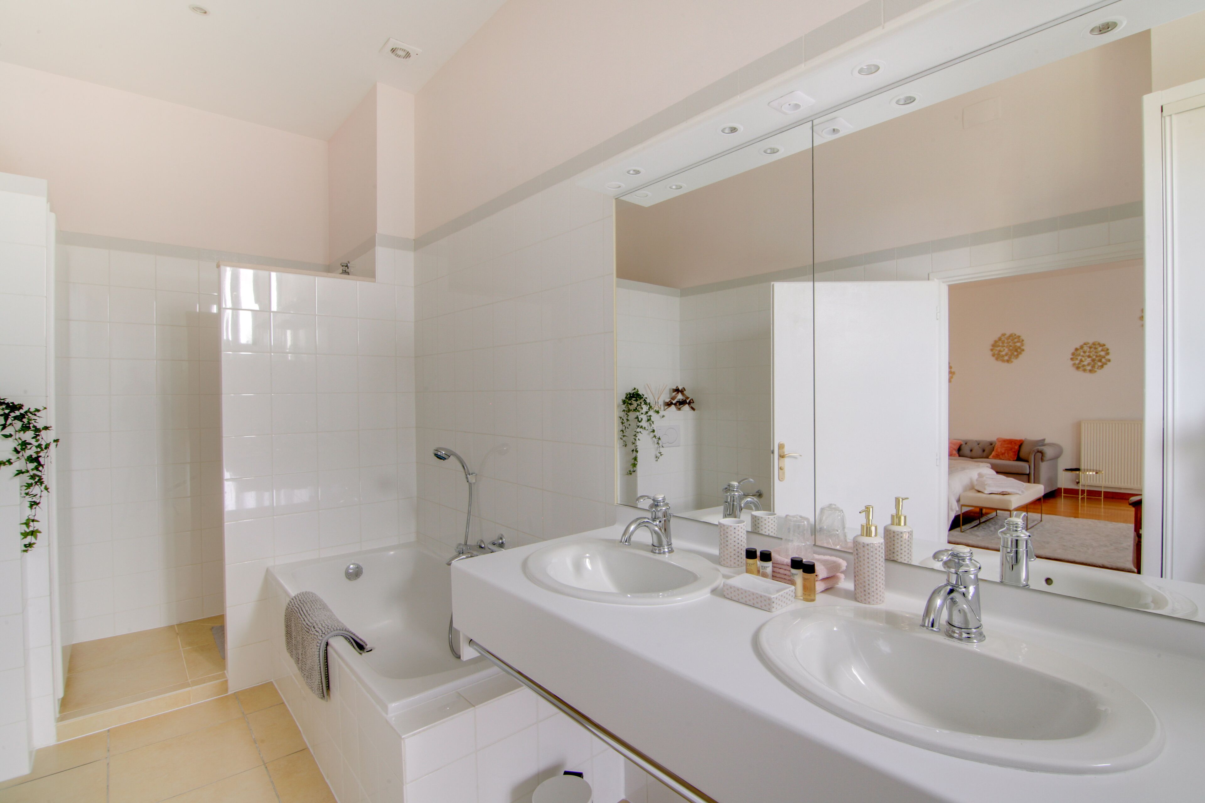 豪華客房 (Boudoir) | 浴室 | 免費盥洗用品、吹風機、拖鞋、毛巾